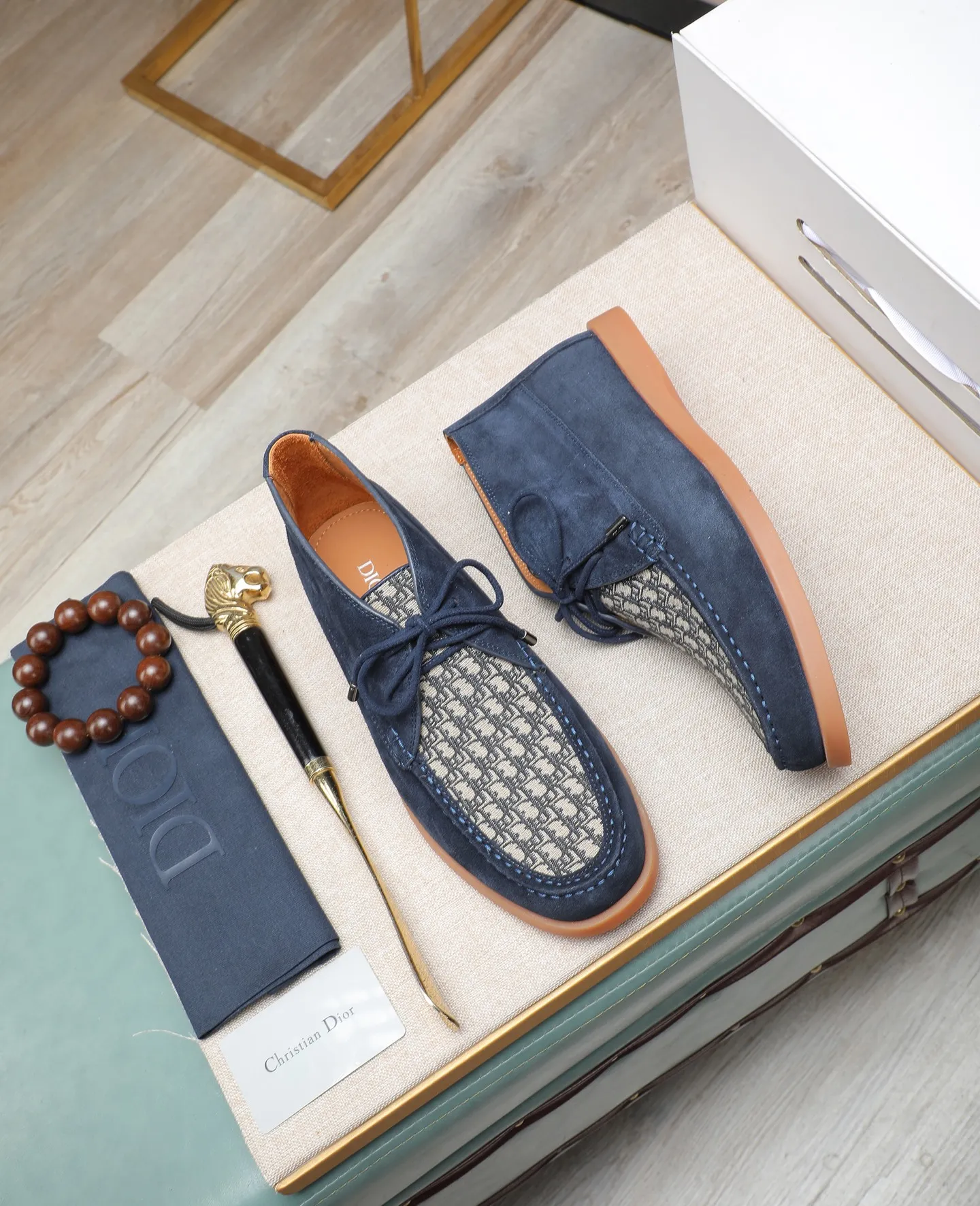 Men's shoes 💰600💰Water-dyed cow lining Original order quality Dior —🆘. Dior Original order purchase, high-end leather shoes, fabric: Made of Italian imported cowhide➕Water-dyed cow lining/cowhide lining➕Specially available original outsole, fine workmanship, real-life photos🎬Size: 38-44 (with full set of packaging)